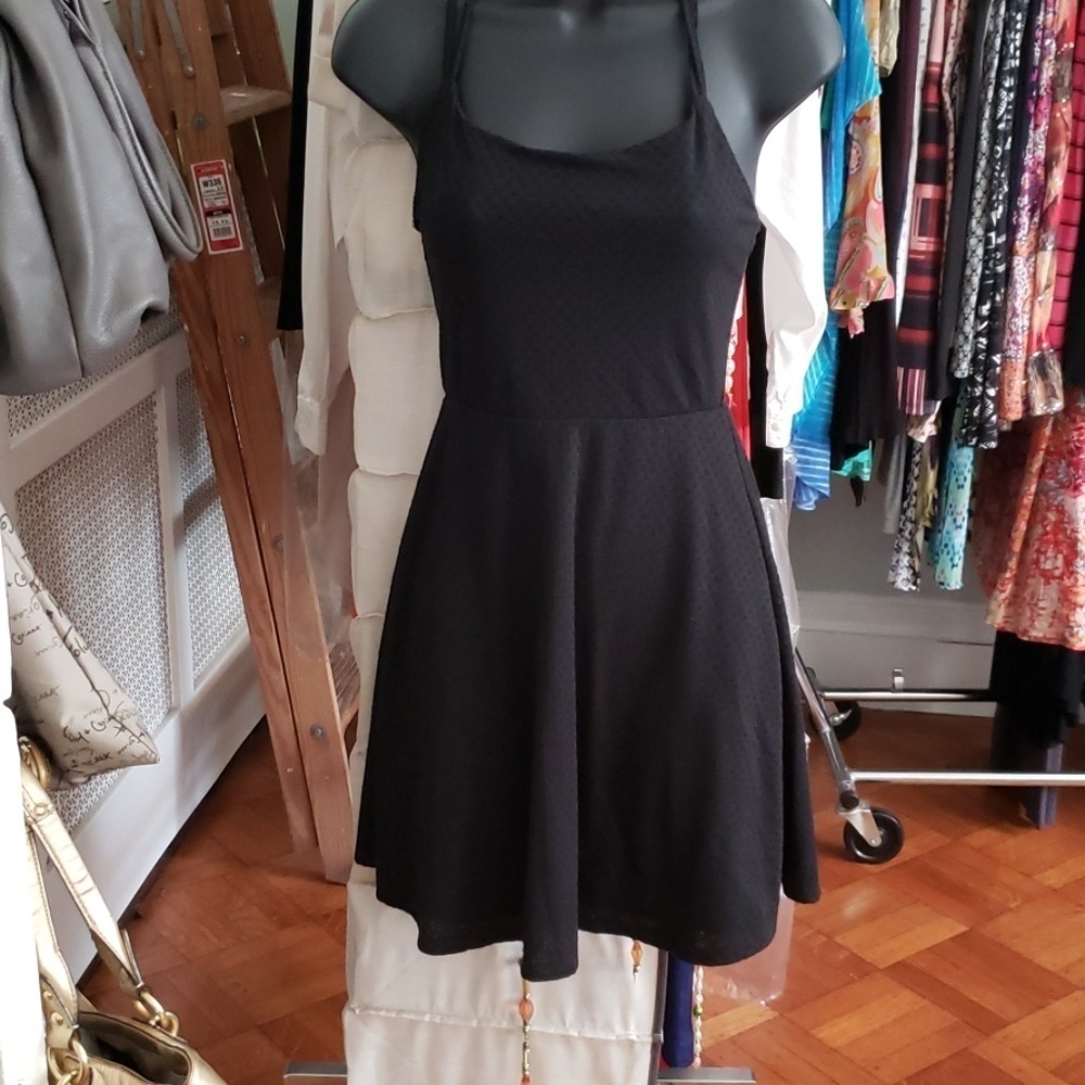 Summer spaghetti strap flowy dress. Hp🔥🔥🔥